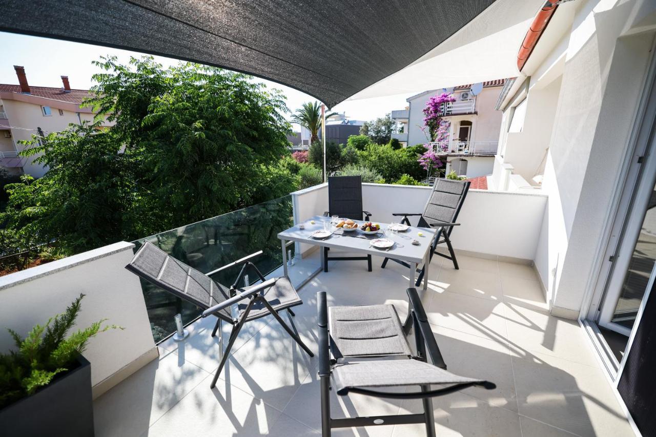 Apartment Heder