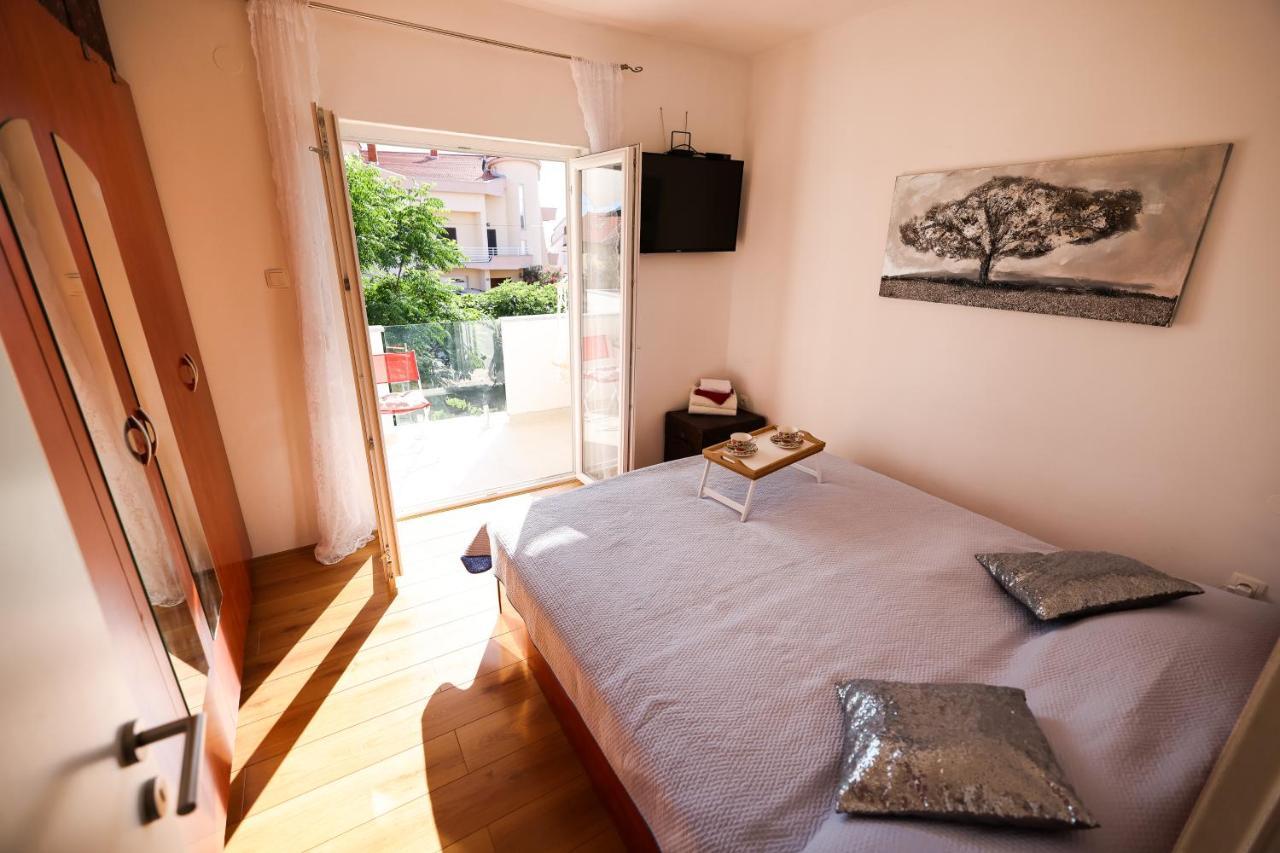 Apartment Heder