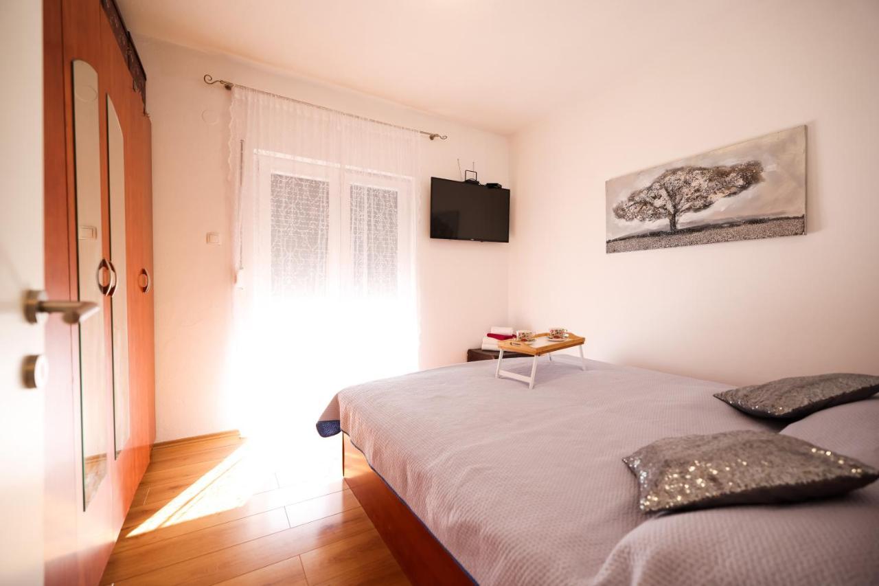 Apartment Heder
