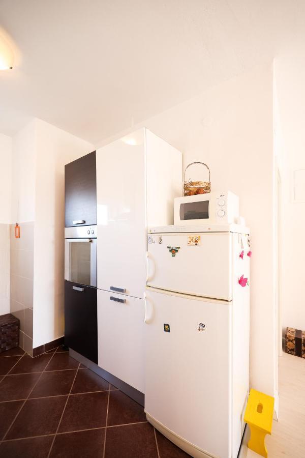 Apartment Heder